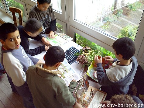 Bild 13 Weihnachtsausstellung  Hauptsache,es klappt! - Führung für Schulklassen sowie Bastelnachmittage für Kinder