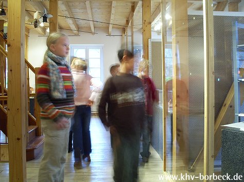 Bild 2 Weihnachtsausstellung  Hauptsache,es klappt! - Führung für Schulklassen sowie Bastelnachmittage für Kinder