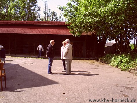 Bild 1 Ausstellungseröffnung der Ausstellung Rauminstallation auf dem Steenkamp-Hof