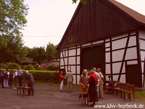 Bild 11 Ausstellungseröffnung der Ausstellung Rauminstallation auf dem Steenkamp-Hof