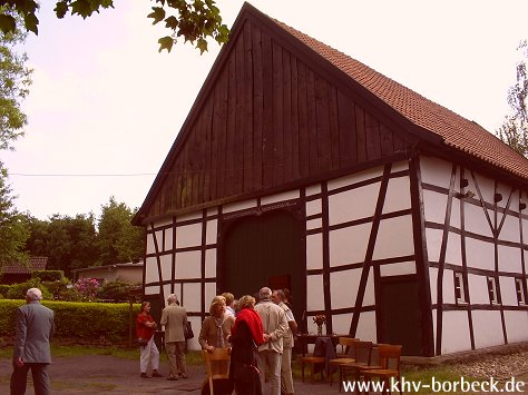 Bild 12 Ausstellungseröffnung der Ausstellung Rauminstallation auf dem Steenkamp-Hof