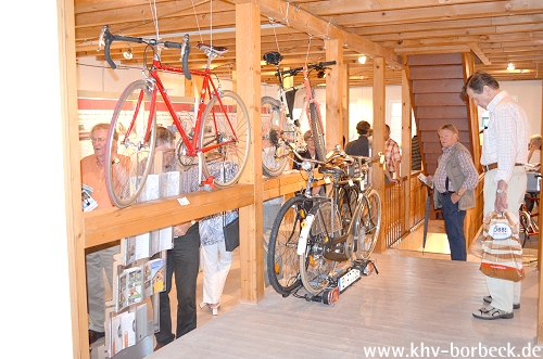 Bild 33 zur Ausstellungseröffnung von "BeWEGEn!" - Radfahren - Joggen - Wandern